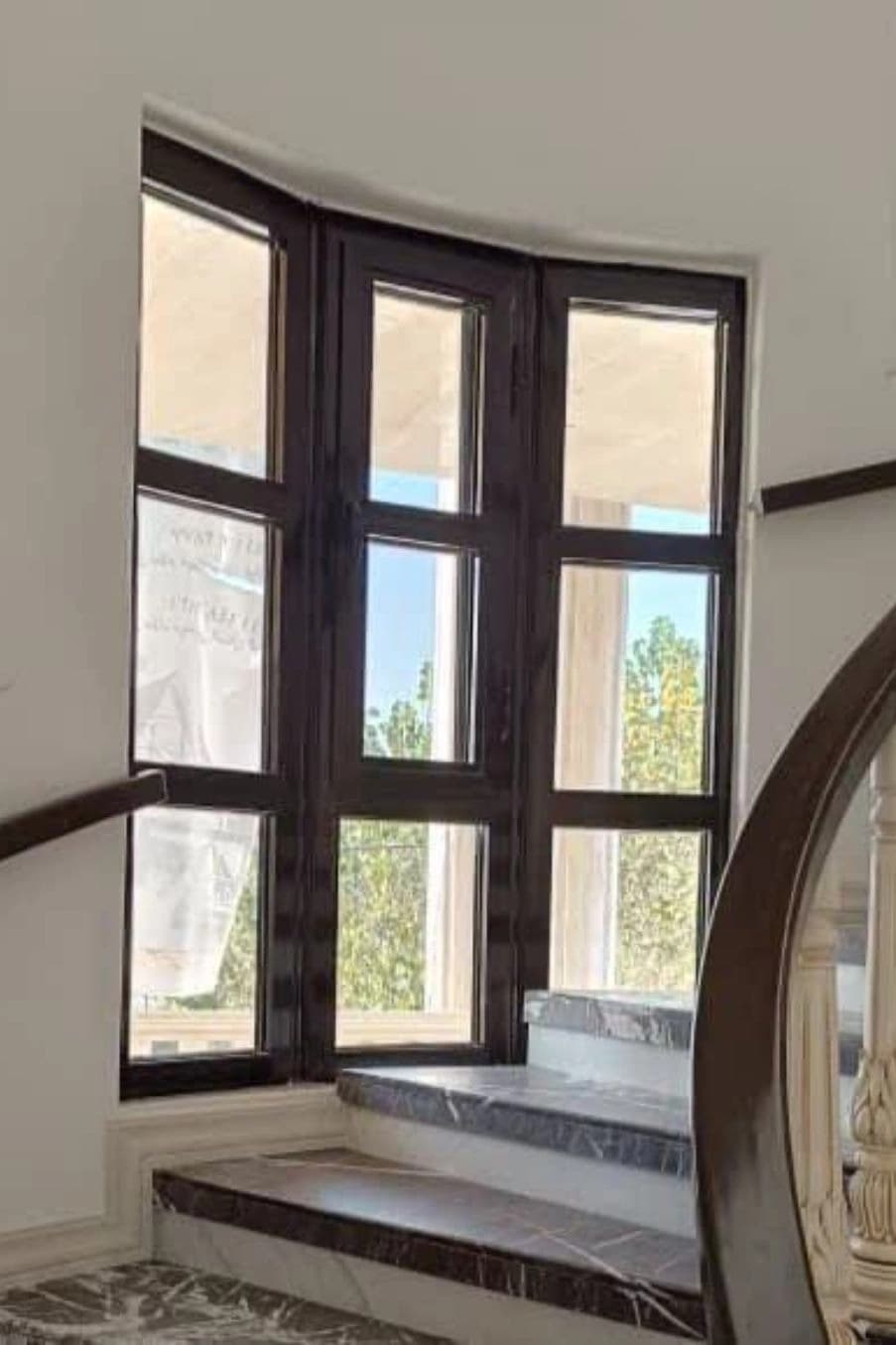 اجرای درب وپنجره یوپی